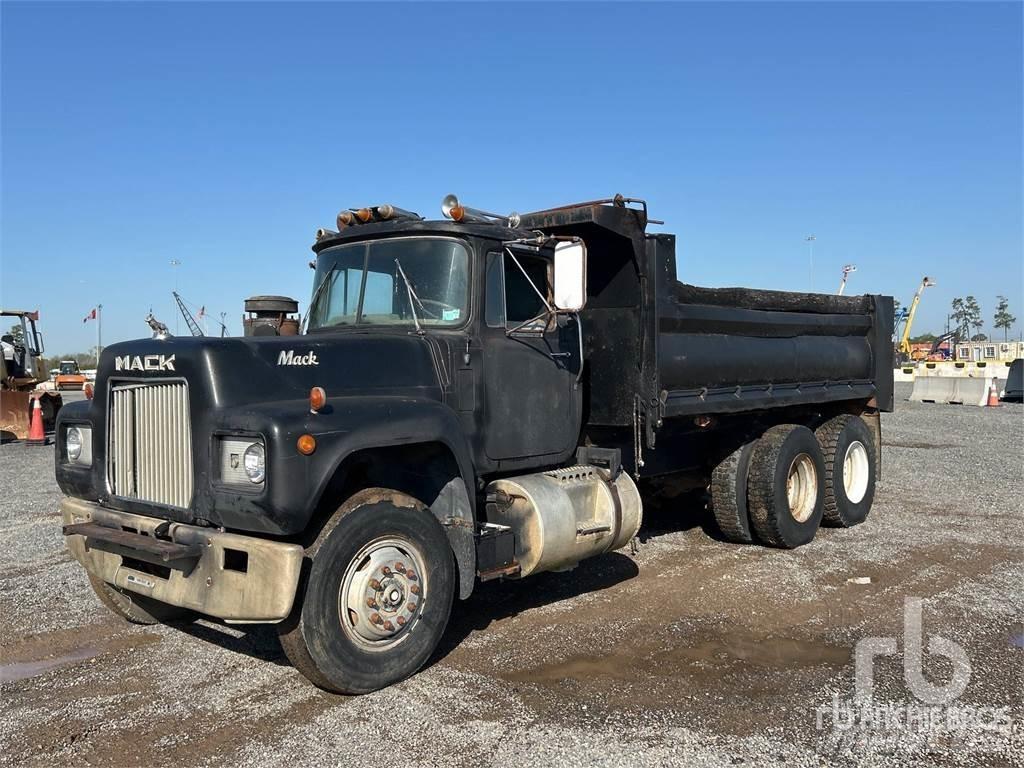 Mack R612 Camion benne