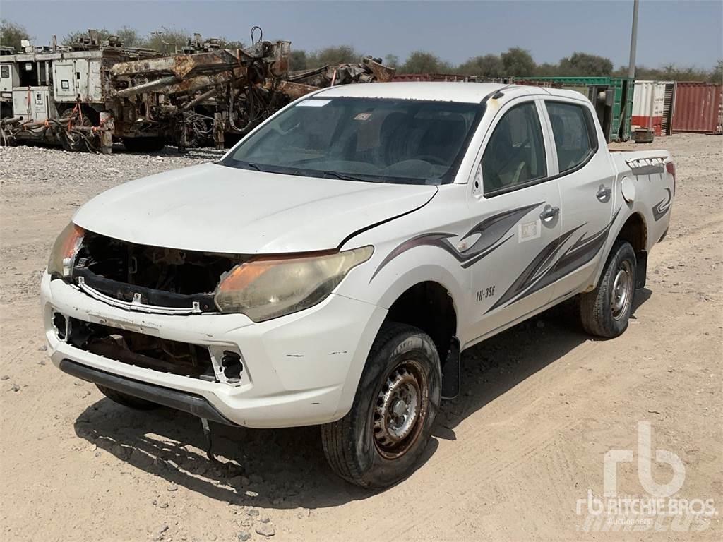 Mitsubishi L200 Utilitaire benne