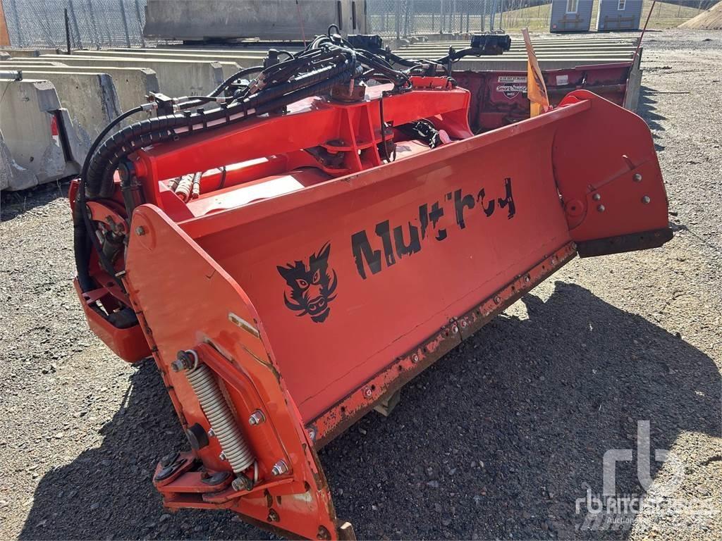 Multihog MPV200 Autres équipements pour route et neige
