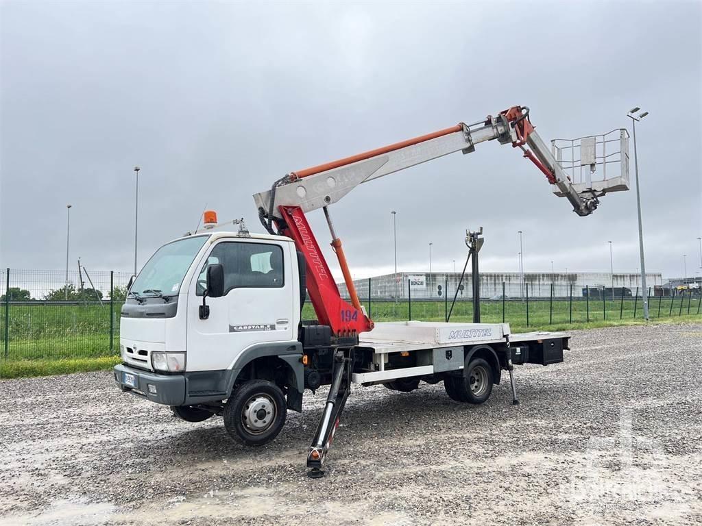 Nissan CABSTAR Remorque nacelle