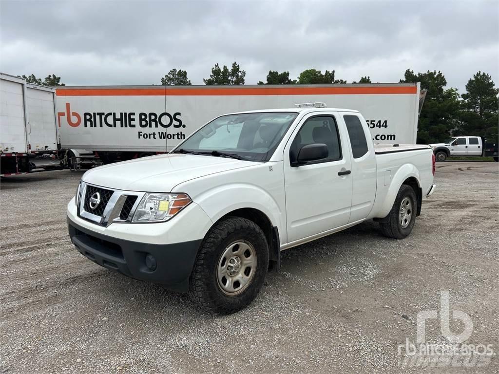 Nissan FRONTIER Utilitaire benne