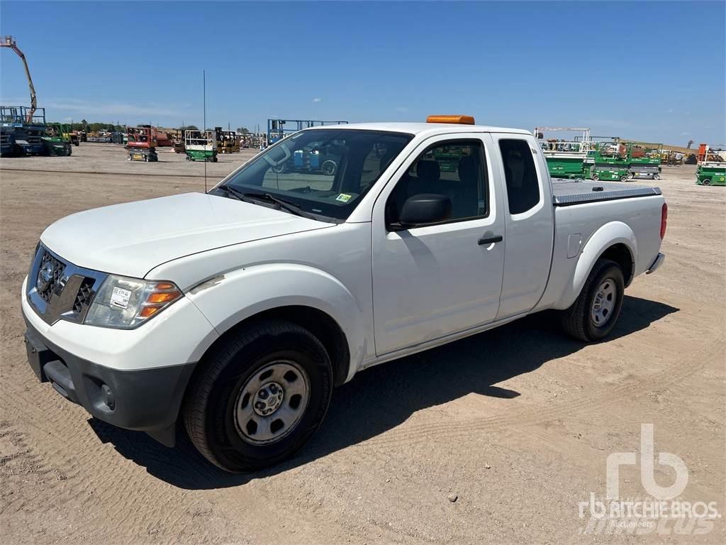 Nissan FRONTIER Utilitaire benne
