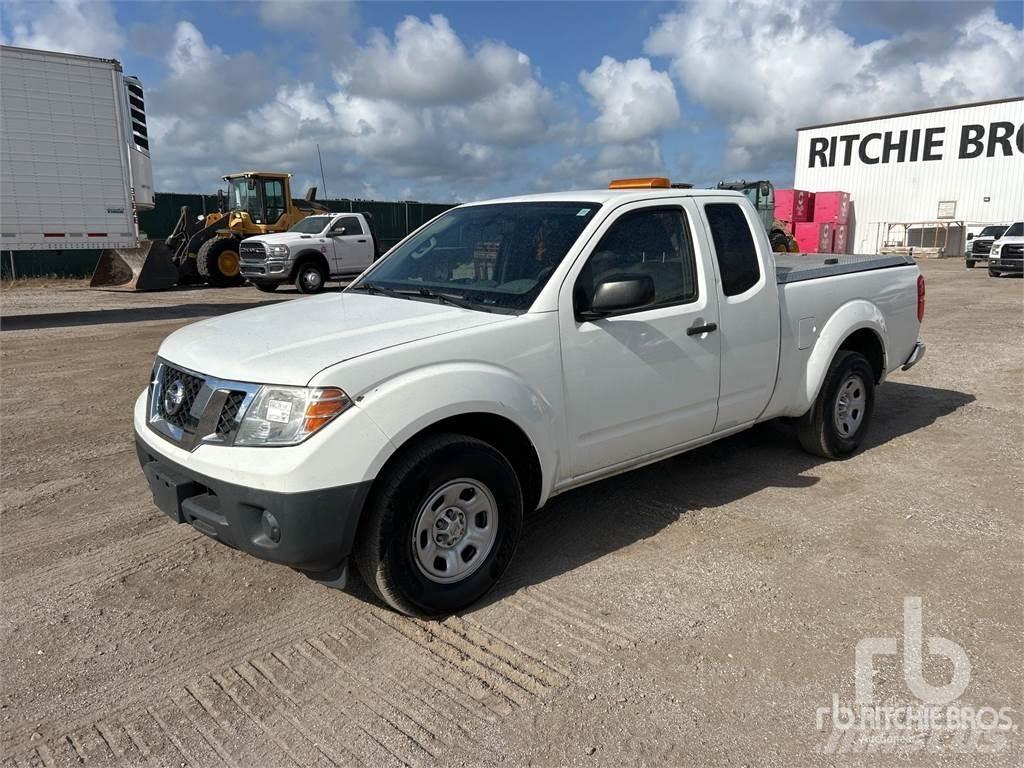 Nissan FRONTIER Utilitaire benne