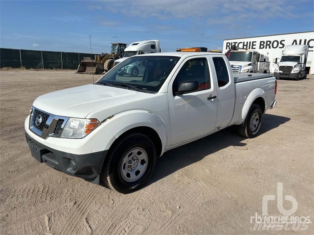 Nissan FRONTIER Utilitaire benne