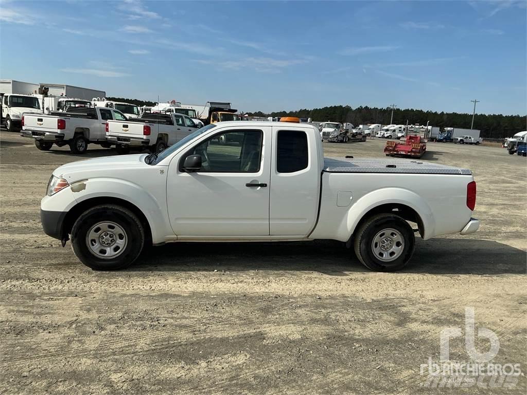 Nissan FRONTIER Utilitaire benne
