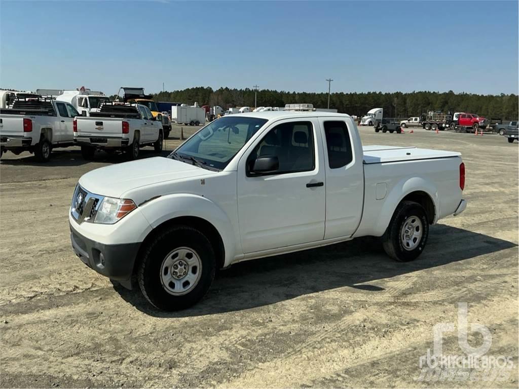 Nissan FRONTIER Utilitaire benne