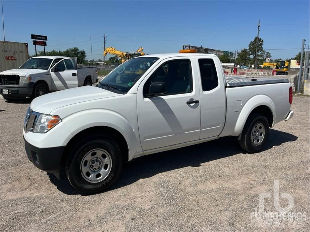 Nissan FRONTIER Utilitaire benne