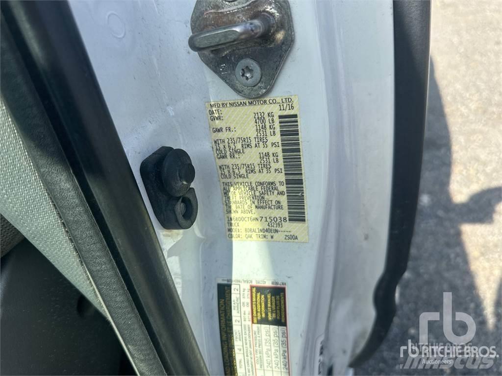 Nissan FRONTIER Utilitaire benne