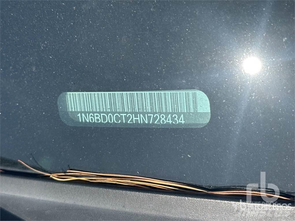 Nissan FRONTIER Utilitaire benne
