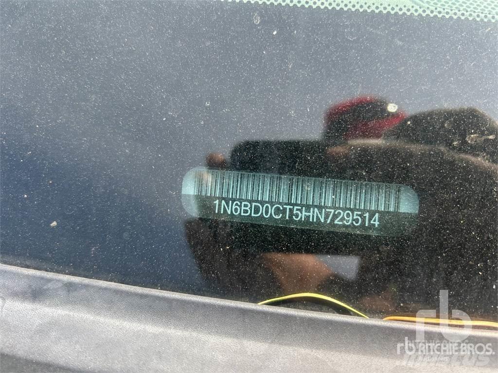Nissan FRONTIER Utilitaire benne