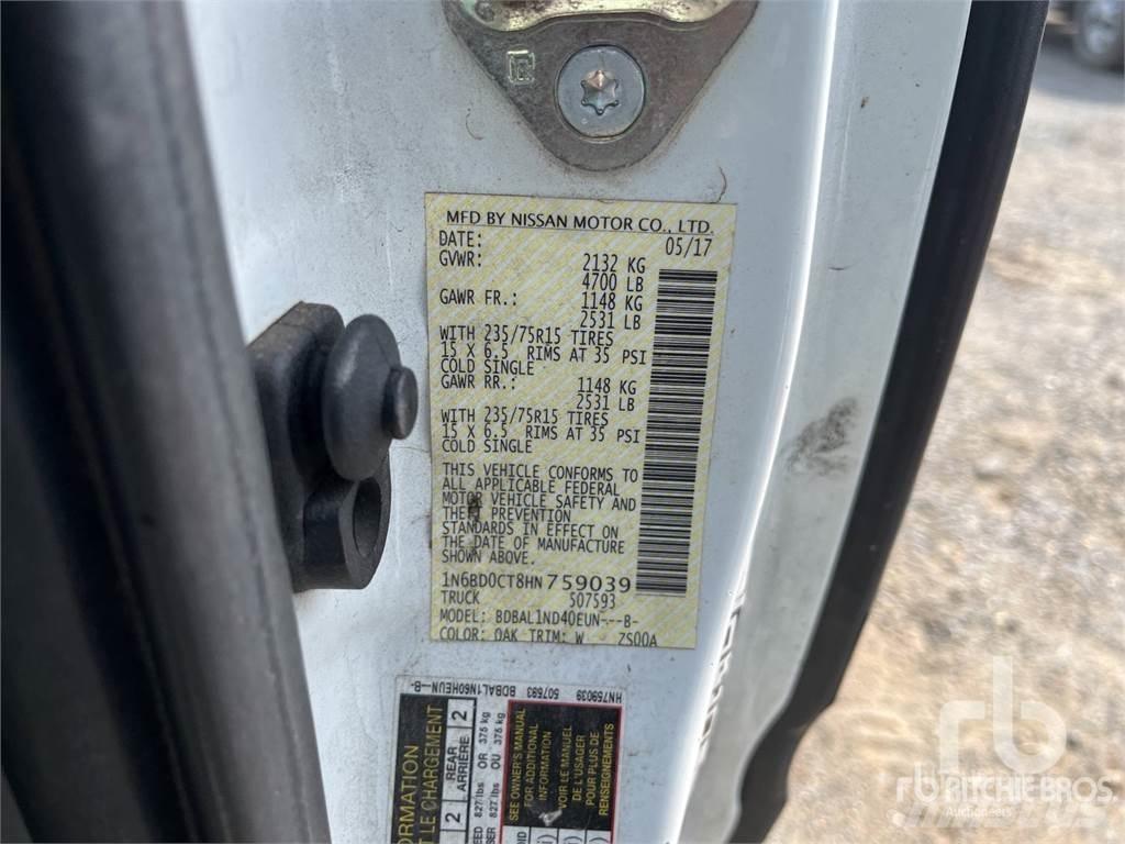 Nissan FRONTIER Utilitaire benne