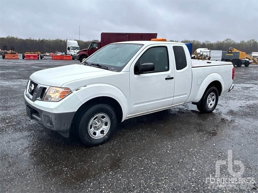 Nissan FRONTIER Utilitaire benne