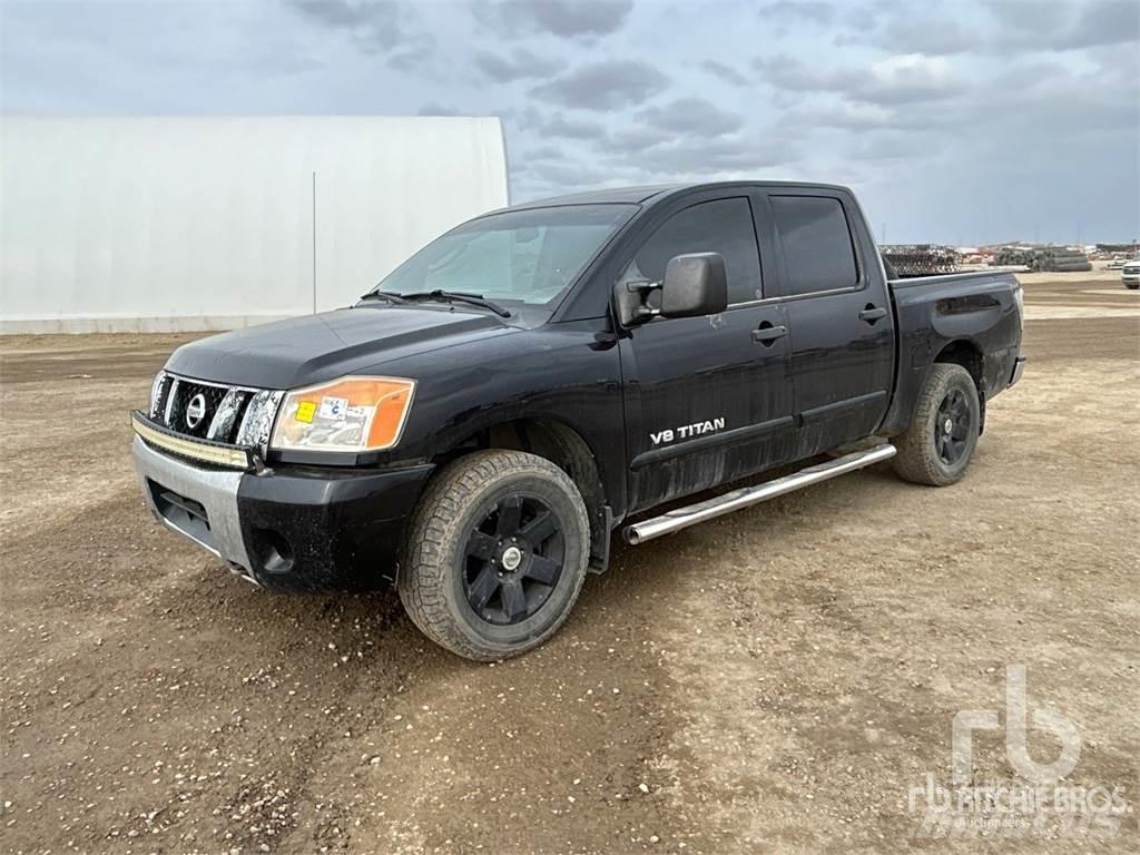 Nissan TITAN Utilitaire benne