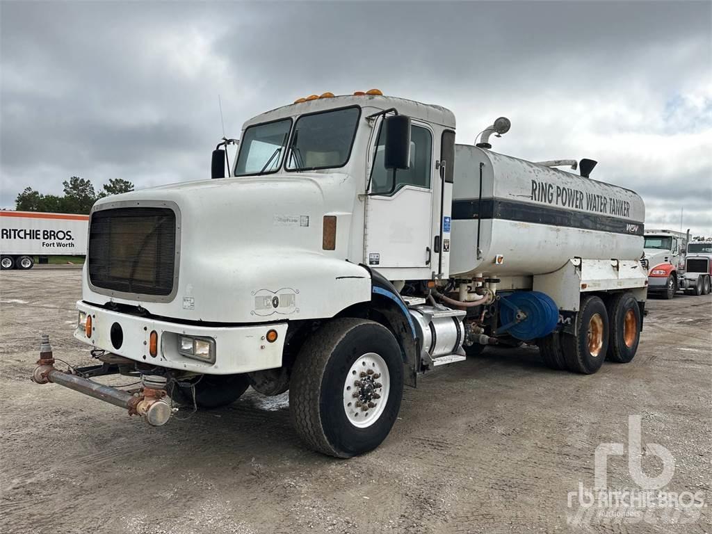 Oshkosh F2346 Camion citerne à eau