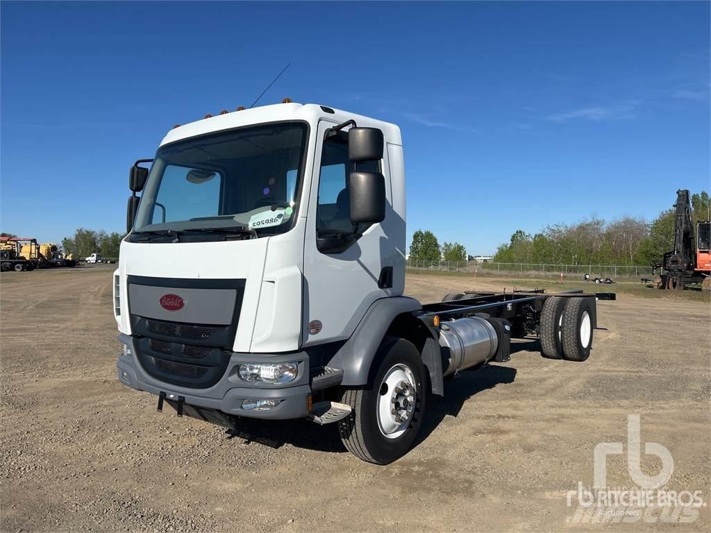 Peterbilt 220 Châssis cabine