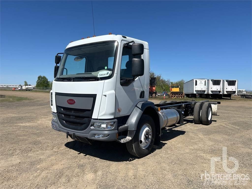 Peterbilt 220 Châssis cabine