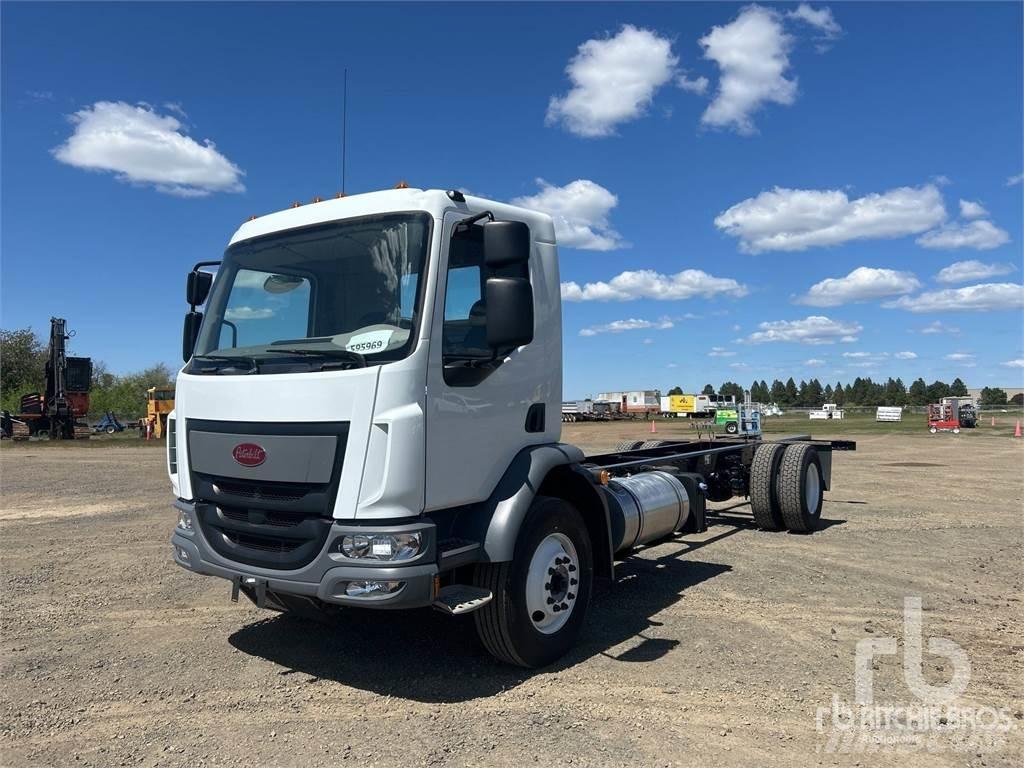 Peterbilt 220 Châssis cabine