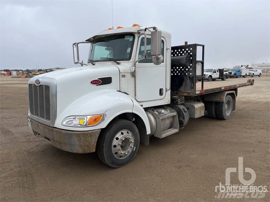 Peterbilt 330 Camion ampliroll