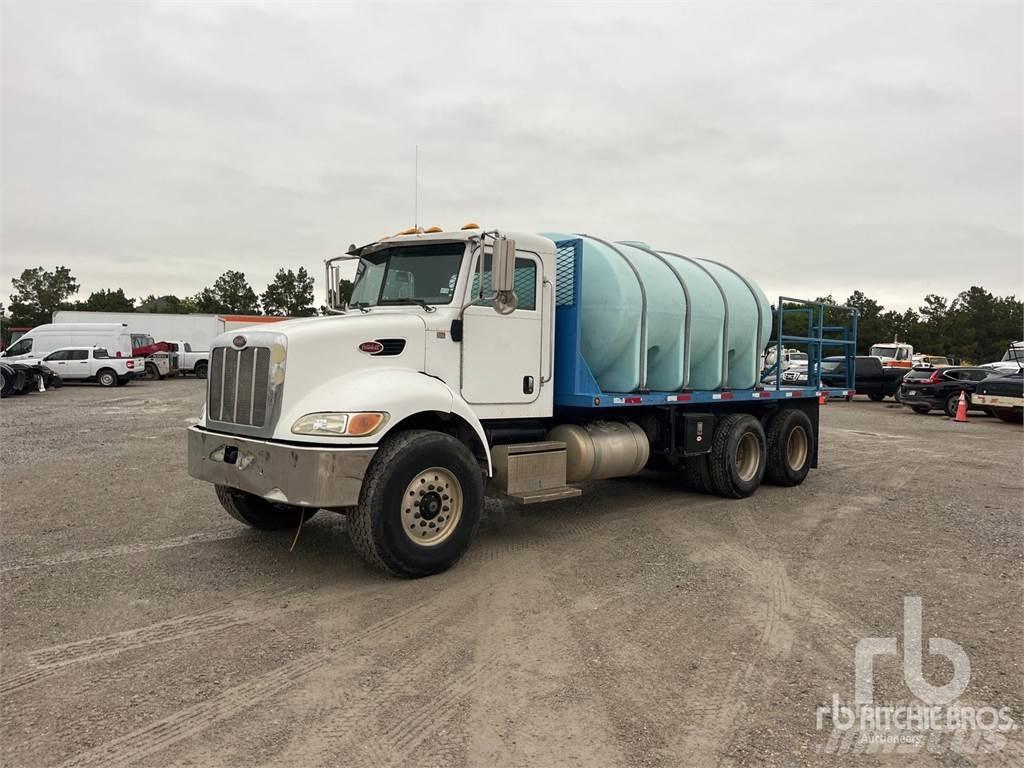 Peterbilt 335 Camion citerne à eau