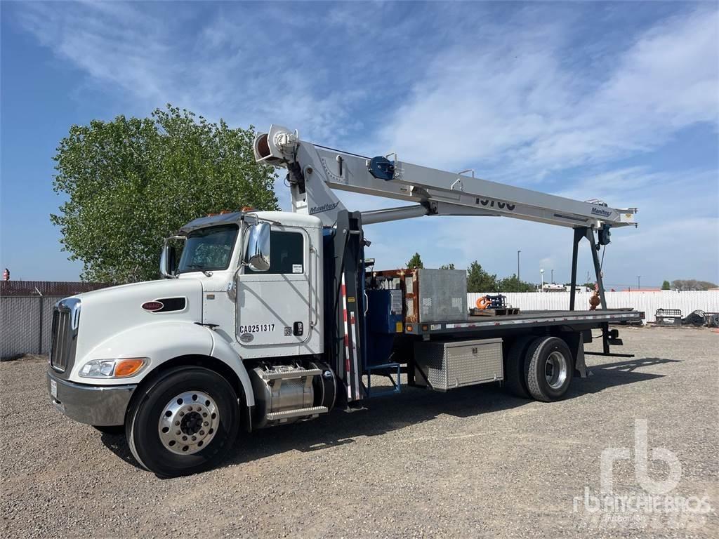 Peterbilt 337 Camion plateau ridelle avec grue