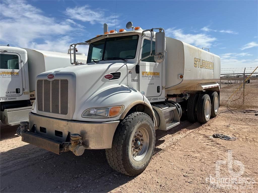 Peterbilt 348 Camion citerne à eau