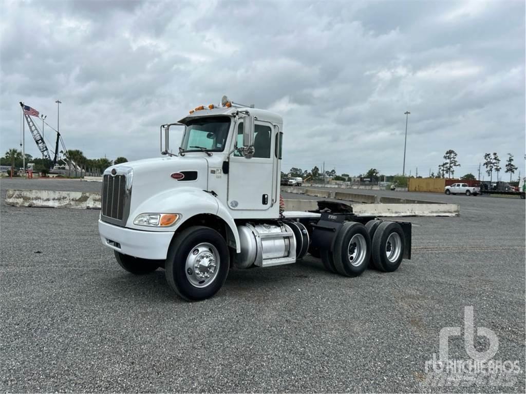 Peterbilt 348 Tracteur routier