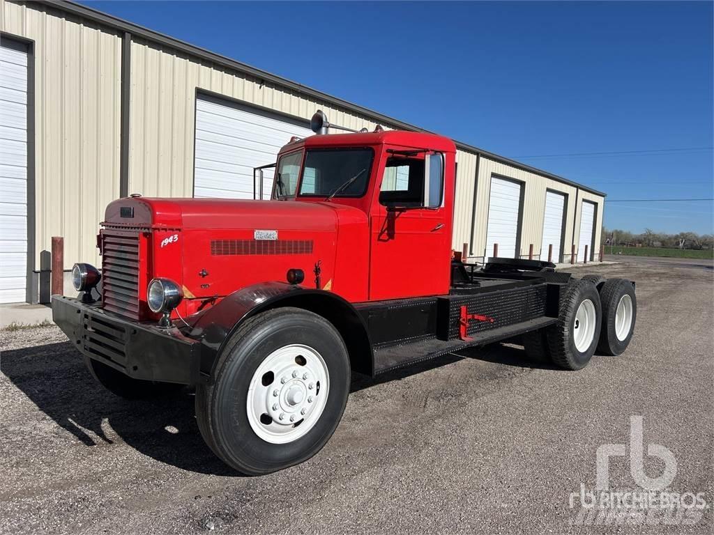 Peterbilt 354DT Tracteur routier