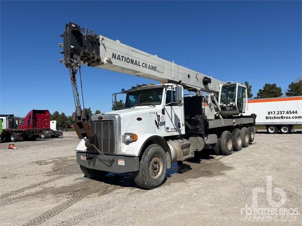 Peterbilt 365 Camion plateau ridelle avec grue