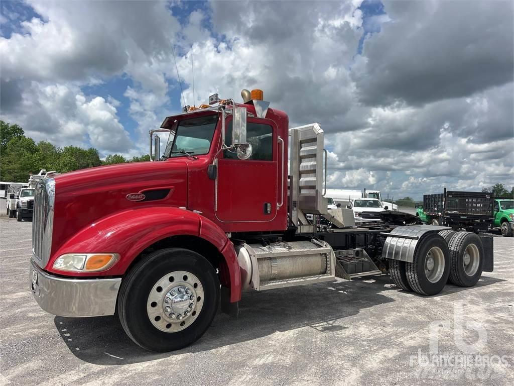 Peterbilt 384 Tracteur routier