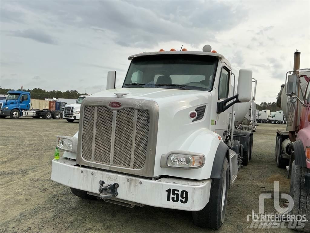 Peterbilt 567 Camion malaxeur