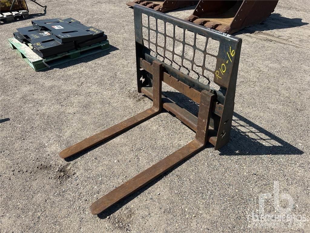  Poly Tank Fourche