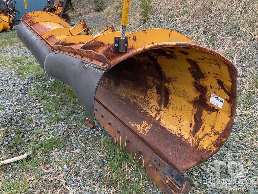  R132TM-CUSTOM Autres équipements pour route et neige