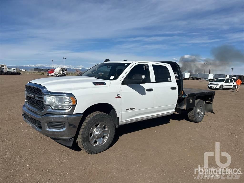 RAM 1500 Camion plateau