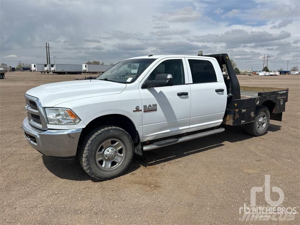 RAM 2500 Camion plateau