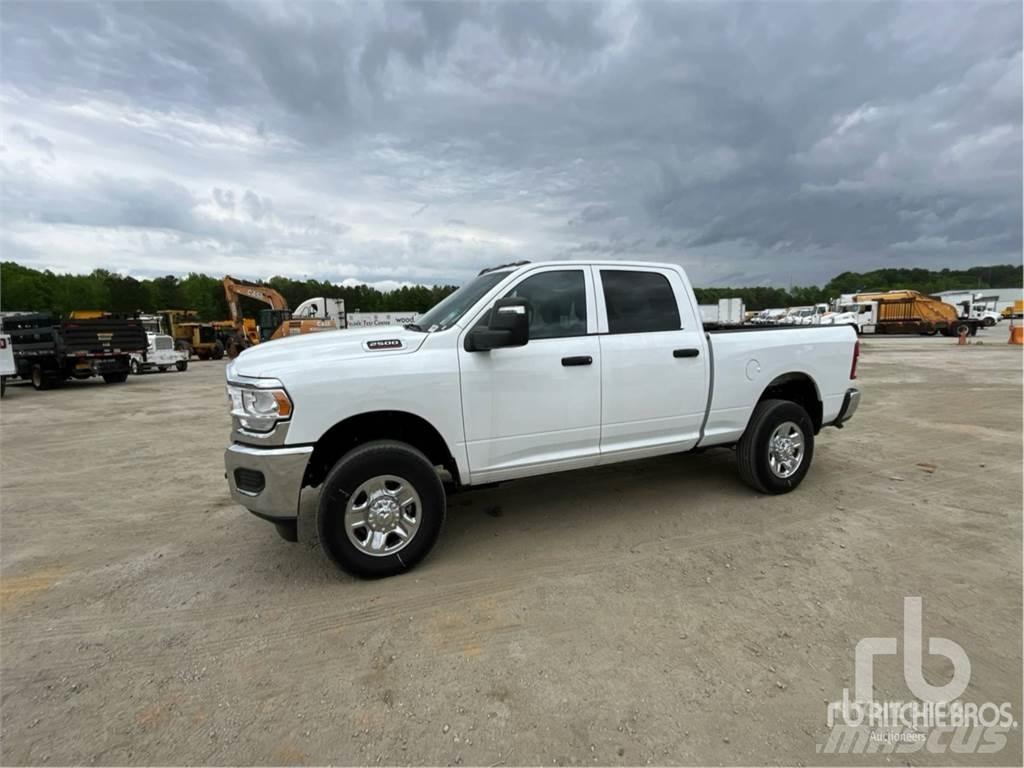 RAM 2500 Utilitaire benne