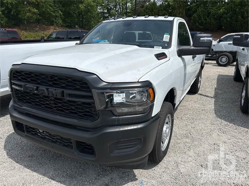 RAM 2500 Utilitaire benne