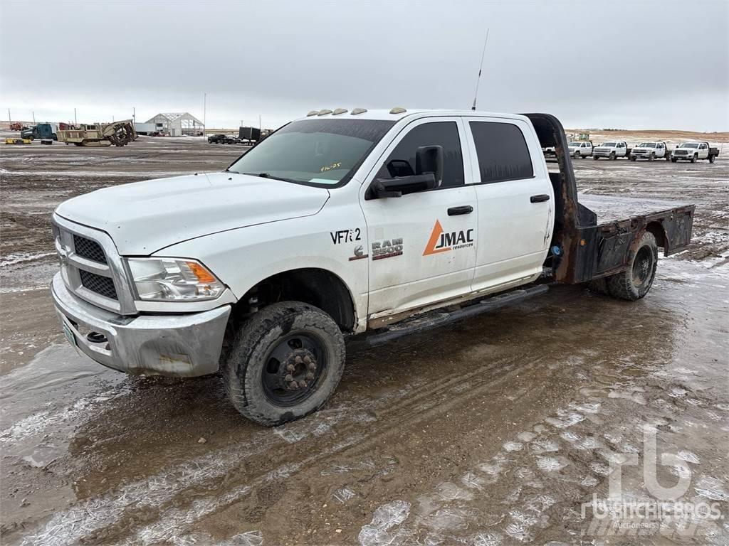 RAM 3500 Camion plateau