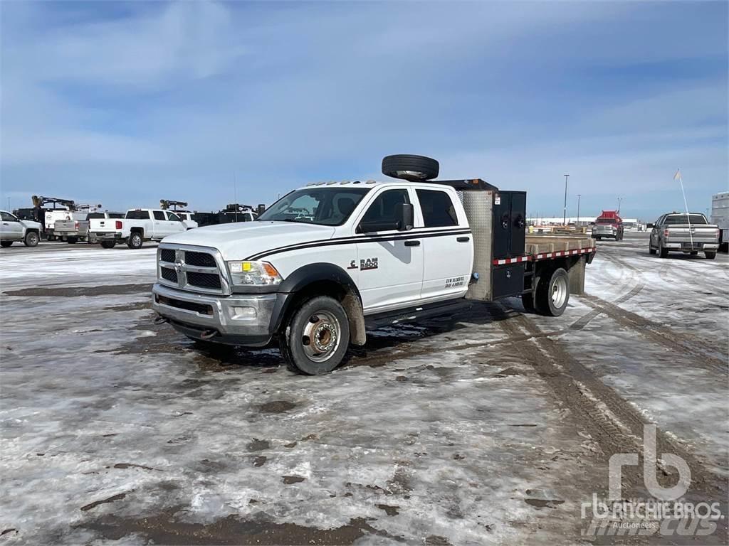 RAM 5500 Camion plateau