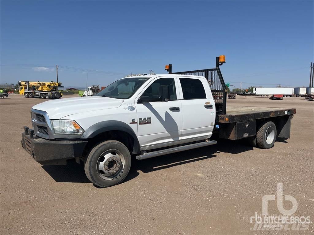 RAM 5500 Camion plateau