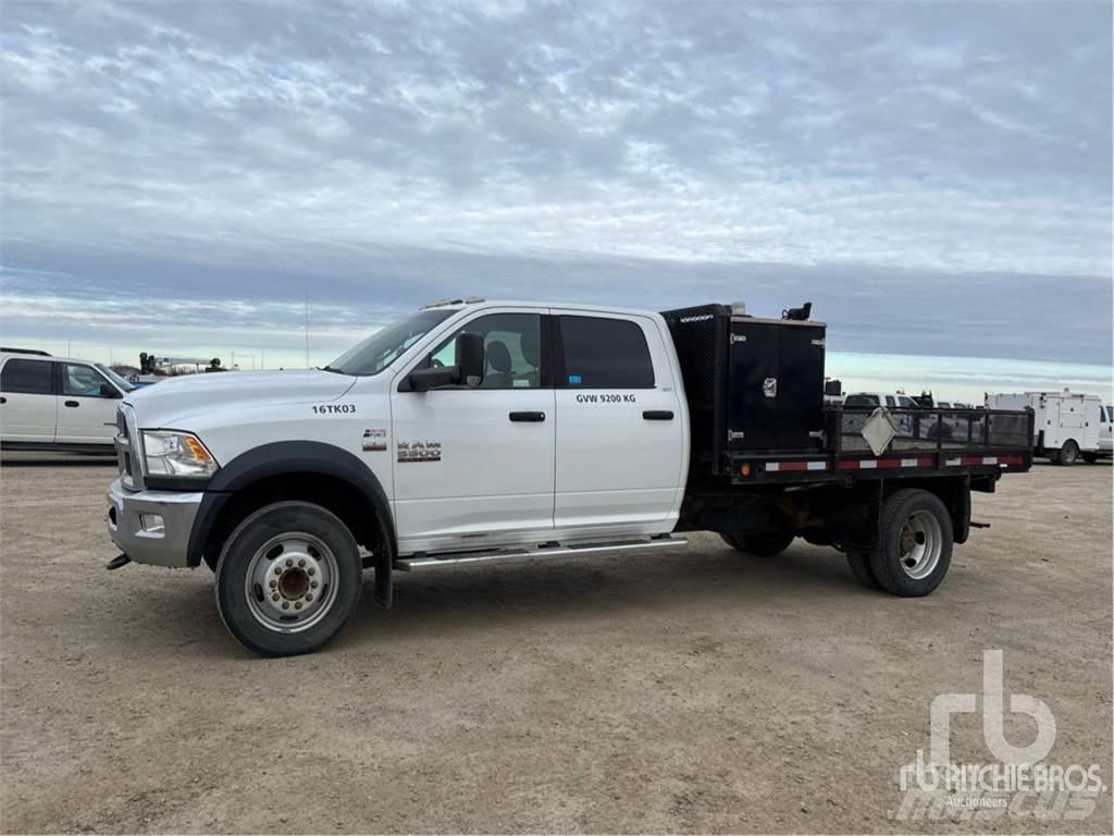 RAM 5500 Camion plateau