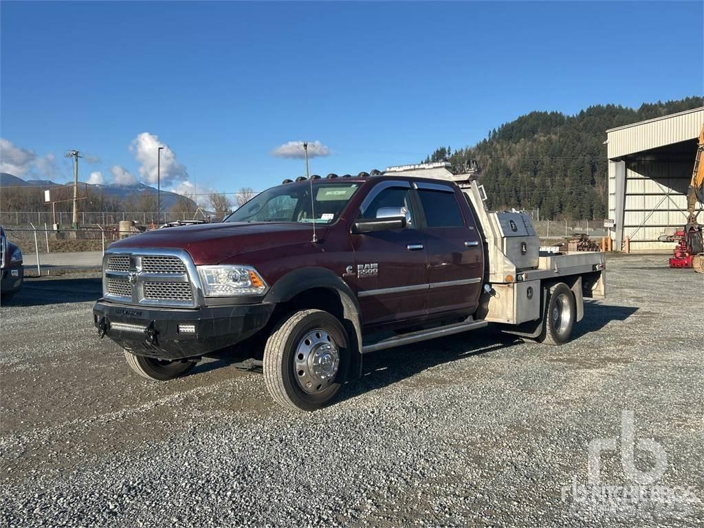 RAM 5500 Camion plateau