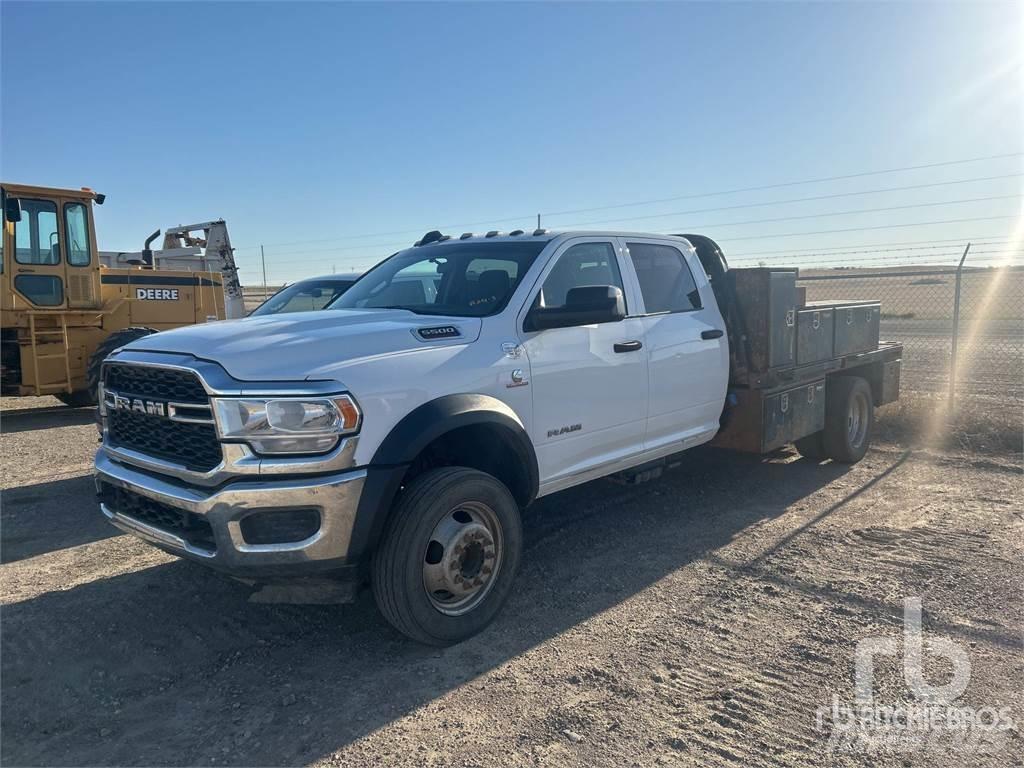 RAM 5500 Camion plateau
