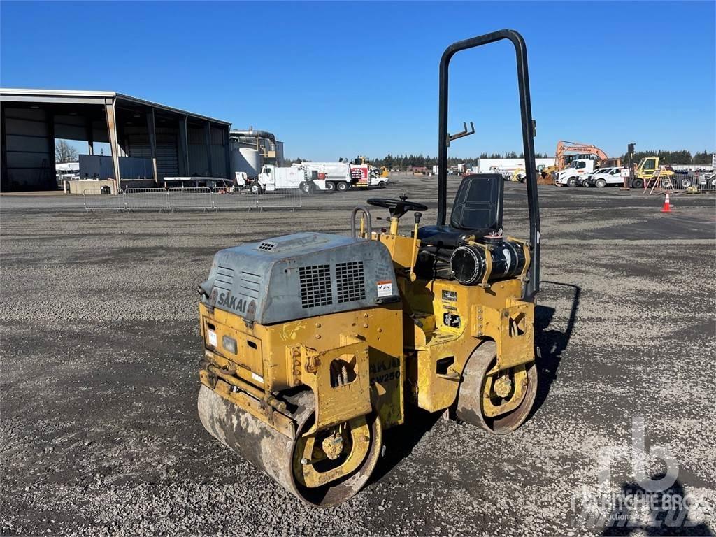 Sakai SW250 Rouleaux tandem