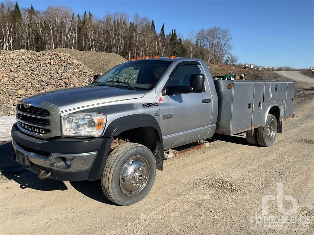 Sterling 5500 Camions et véhicules municipaux