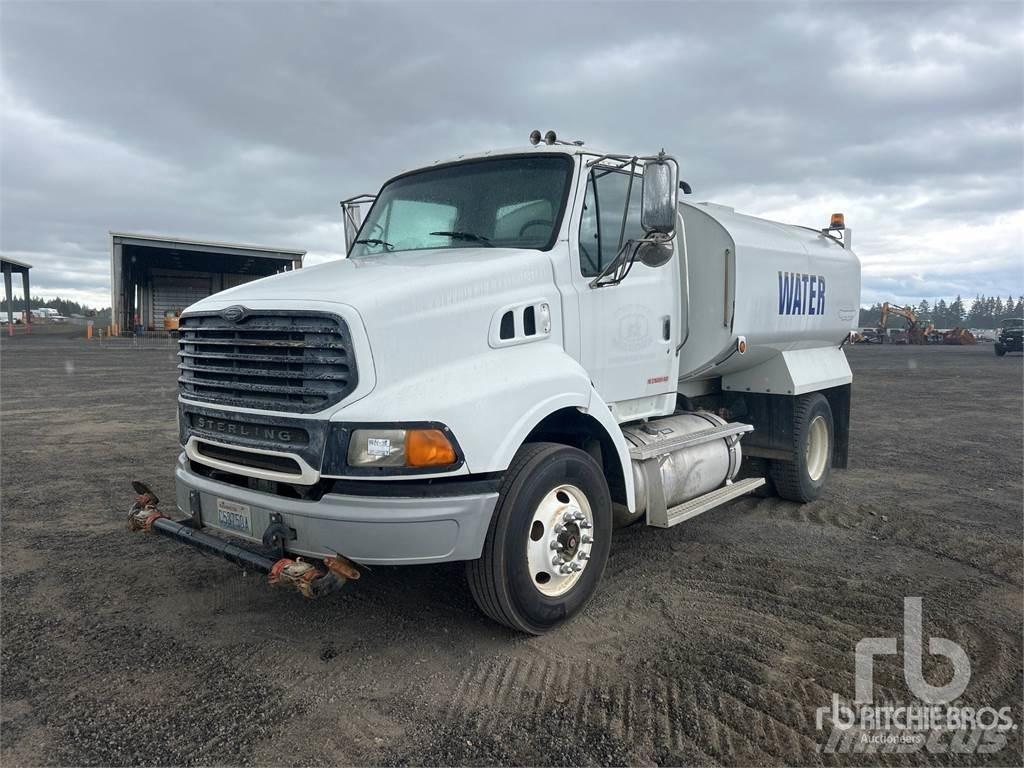 Sterling A9513 Camion citerne à eau