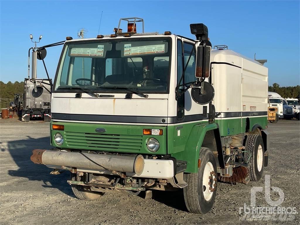 Sterling SC8000 Camion balayeur