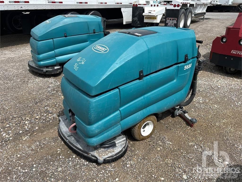 Tennant 5680 Balayeuse / Autolaveuse