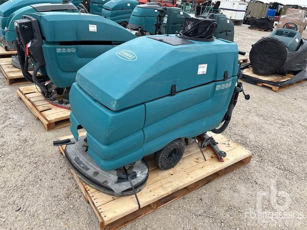 Tennant 5680 Balayeuse / Autolaveuse