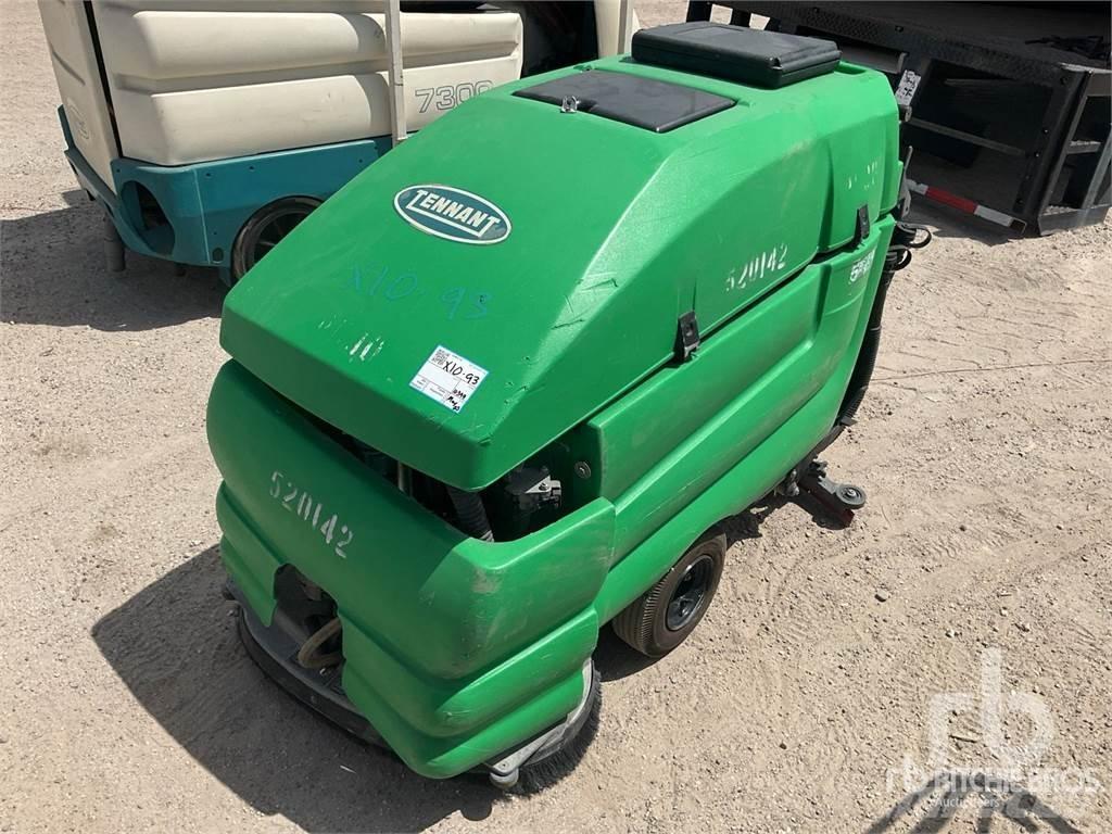 Tennant 5680 Balayeuse / Autolaveuse