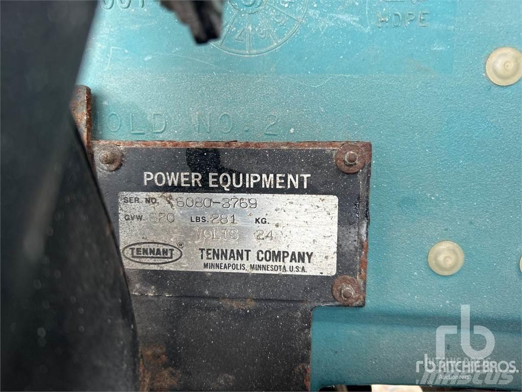 Tennant 6080 Balayeuse / Autolaveuse